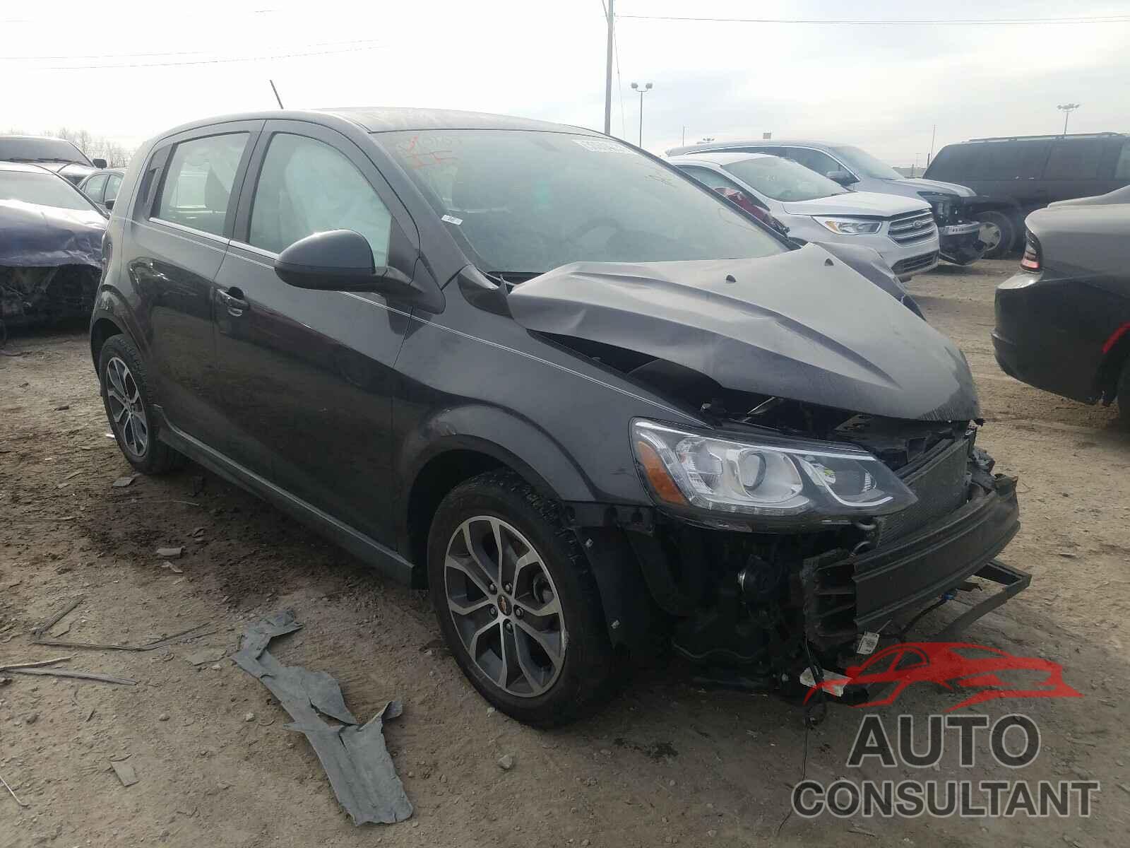 CHEVROLET SONIC 2017 - 4T1B11HK6JU006604