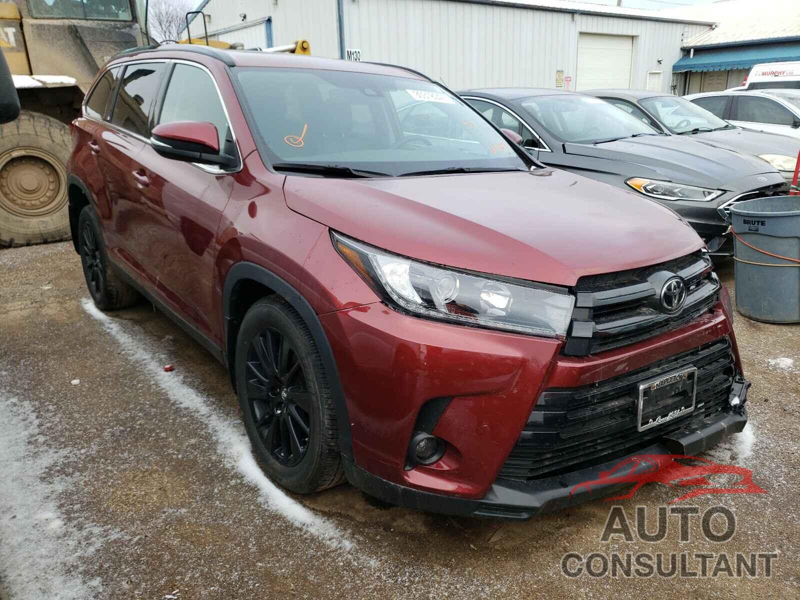 TOYOTA HIGHLANDER 2019 - 5TDJZRFHXKS617207