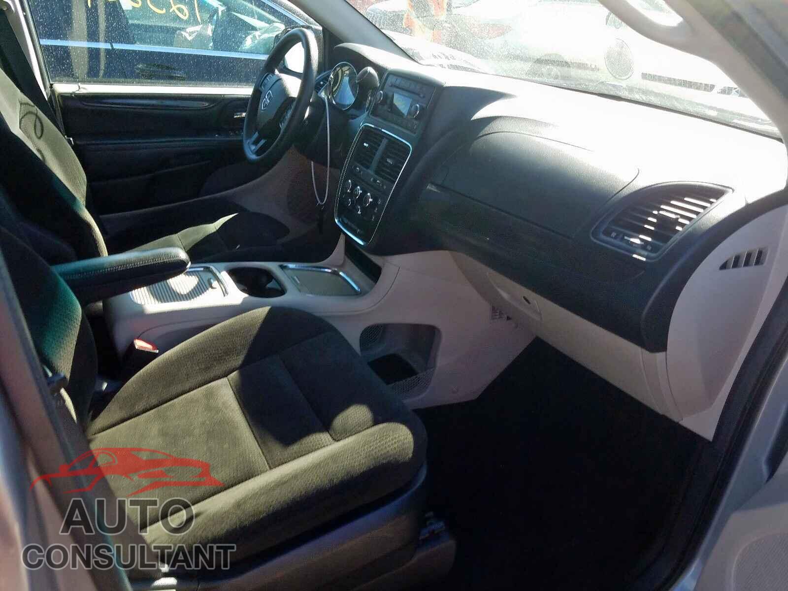 DODGE CARAVAN 2016 - 3FA6P0HD3HR264425