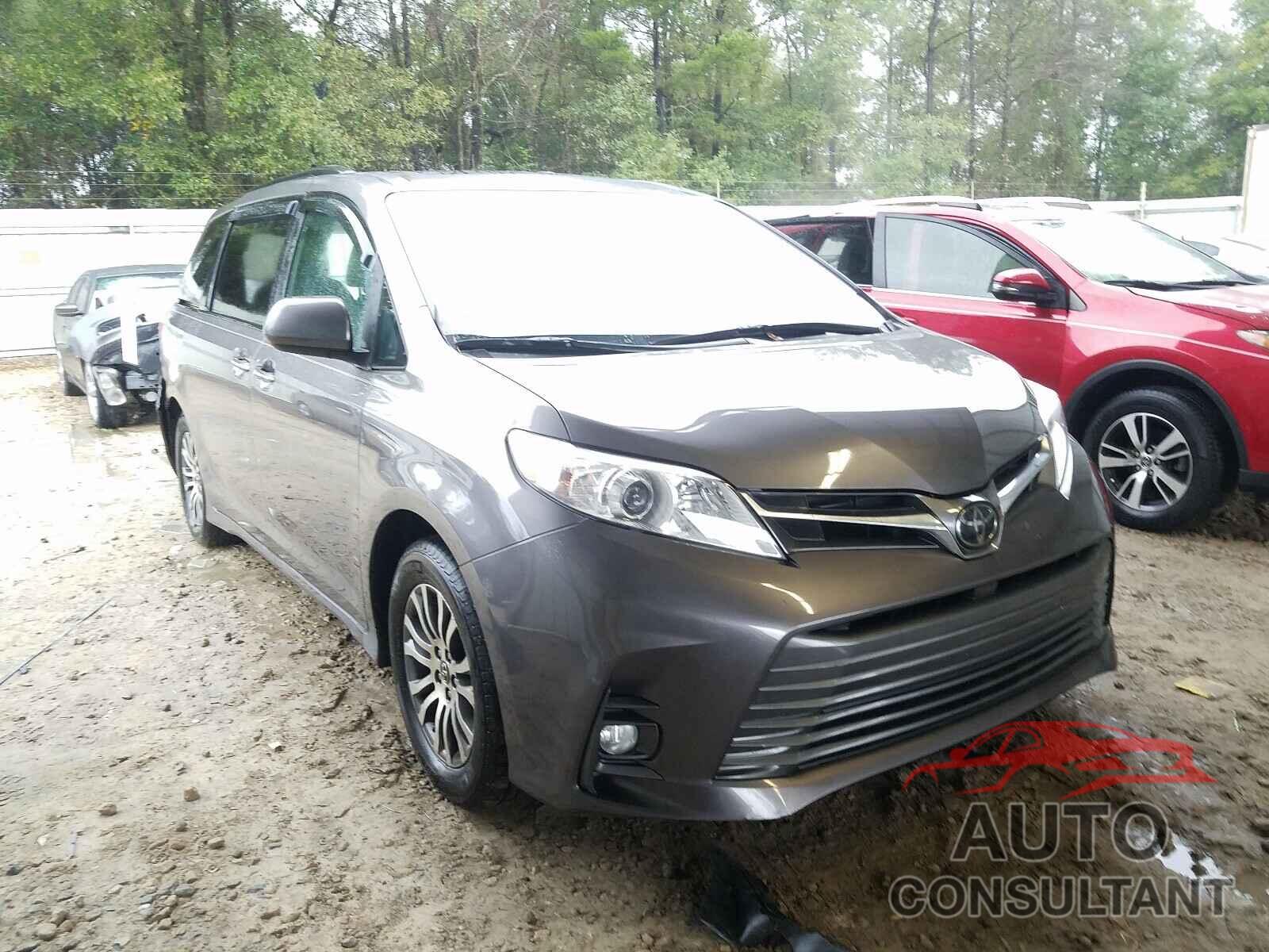 TOYOTA SIENNA 2018 - 5TDYZ3DC5JS940744