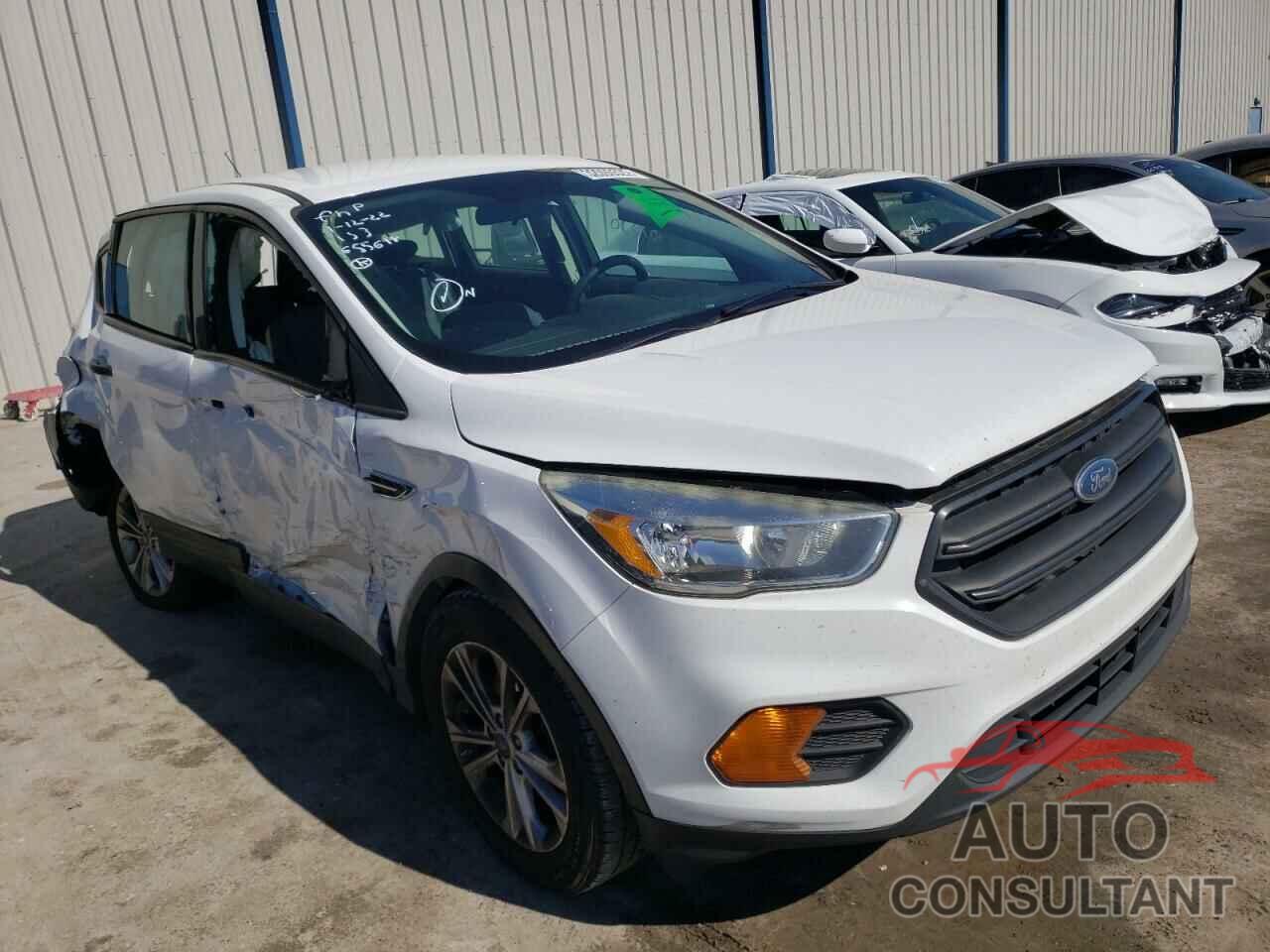 FORD ESCAPE 2017 - 1FMCU0F77HUF02252