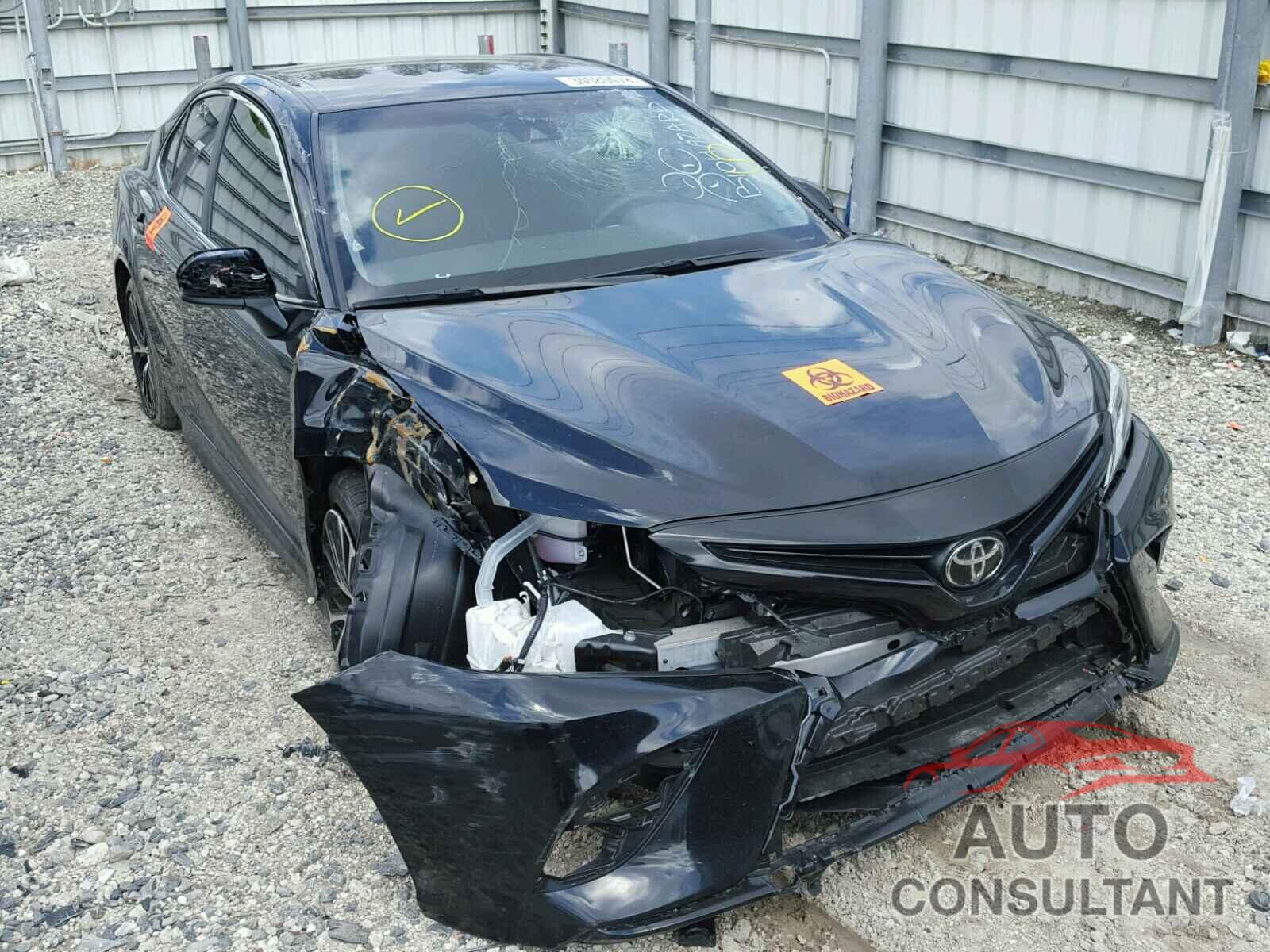 TOYOTA CAMRY 2018 - JTNB11HK2J3014043