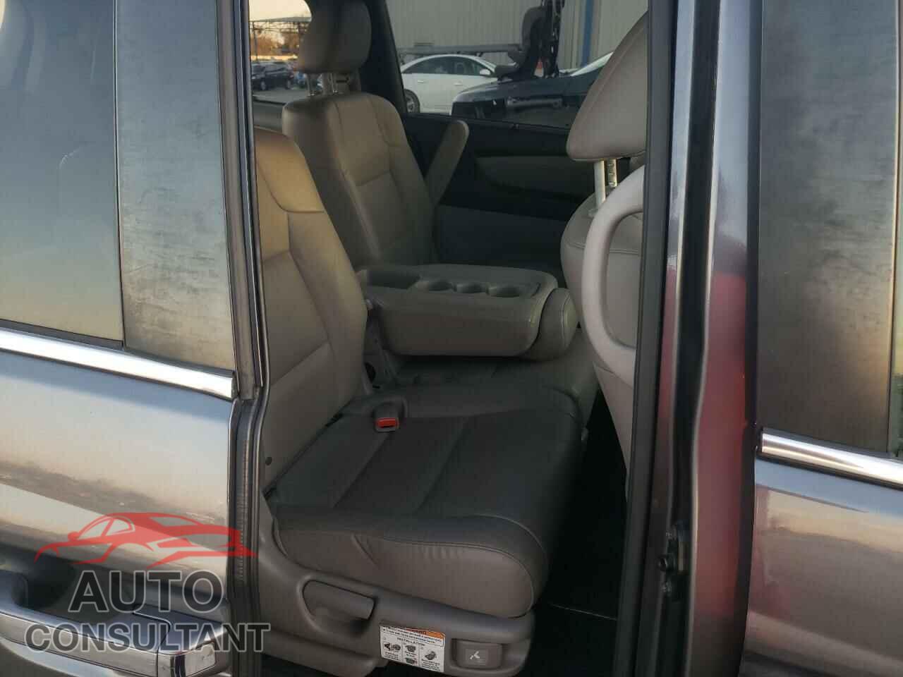 HONDA ODYSSEY 2017 - 5FNRL5H63HB022477