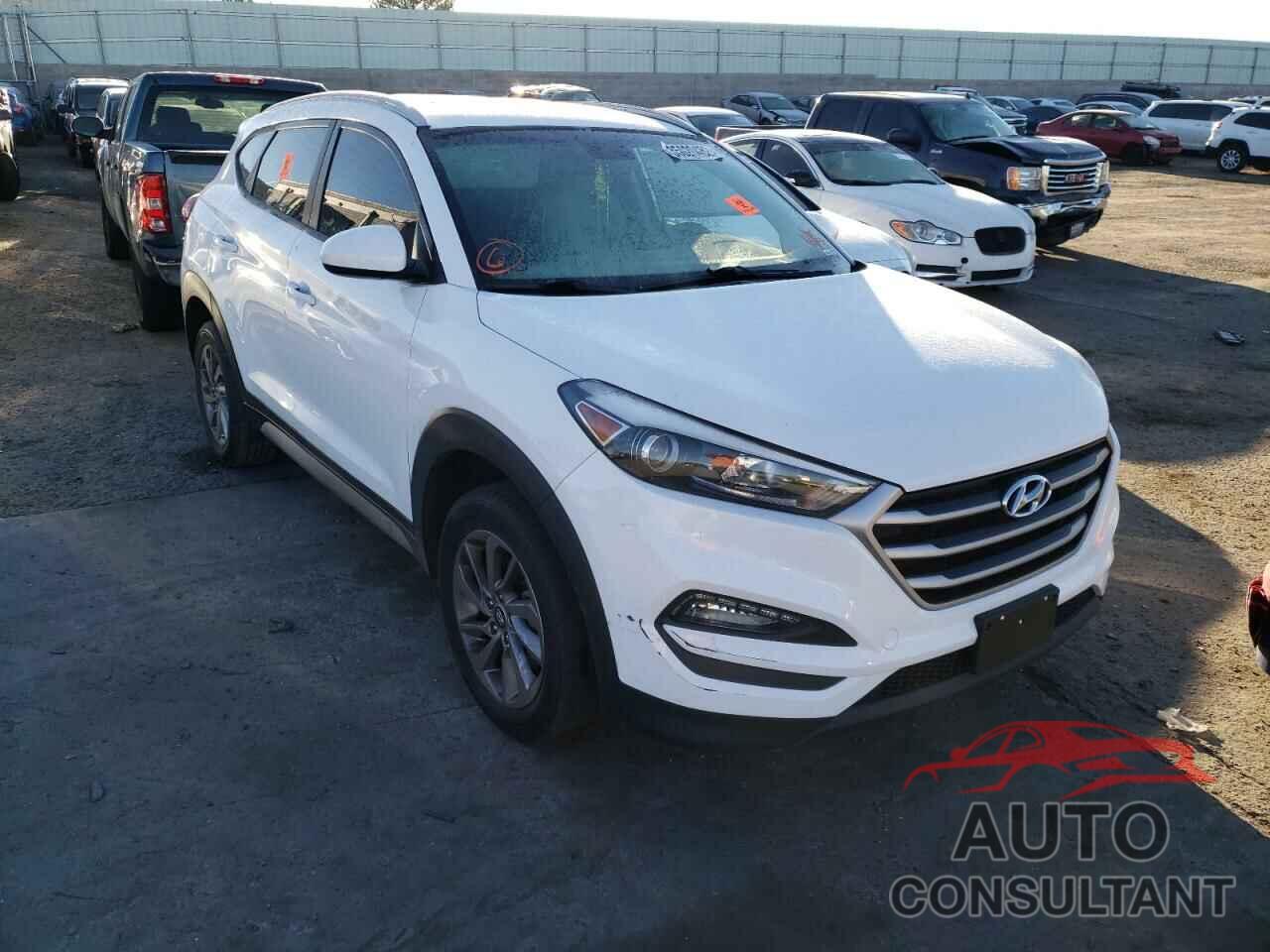 HYUNDAI TUCSON 2018 - KM8J33A42JU676079