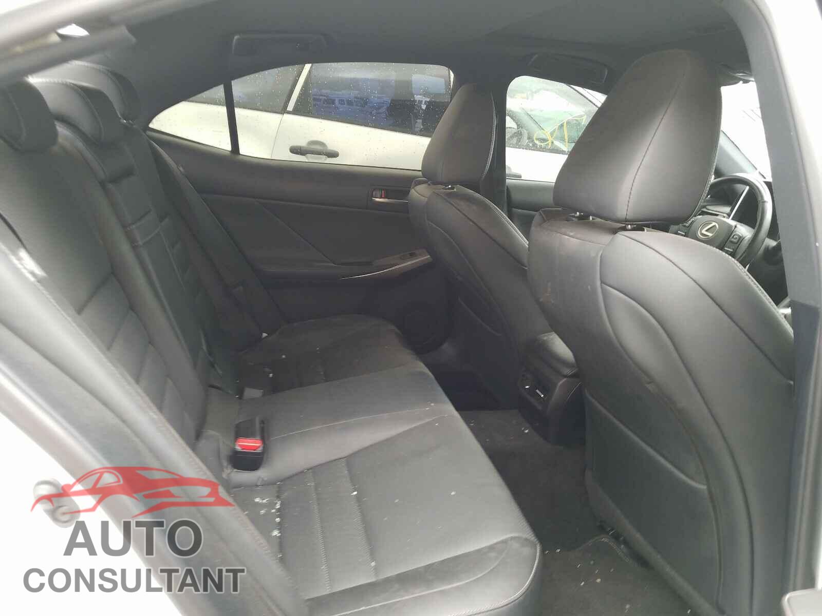 LEXUS IS 2017 - JTHBA1D22H5059426