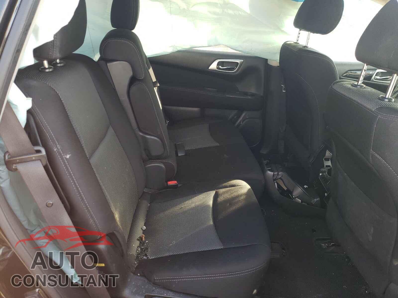 NISSAN PATHFINDER 2017 - 5N1DR2MMXHC663131