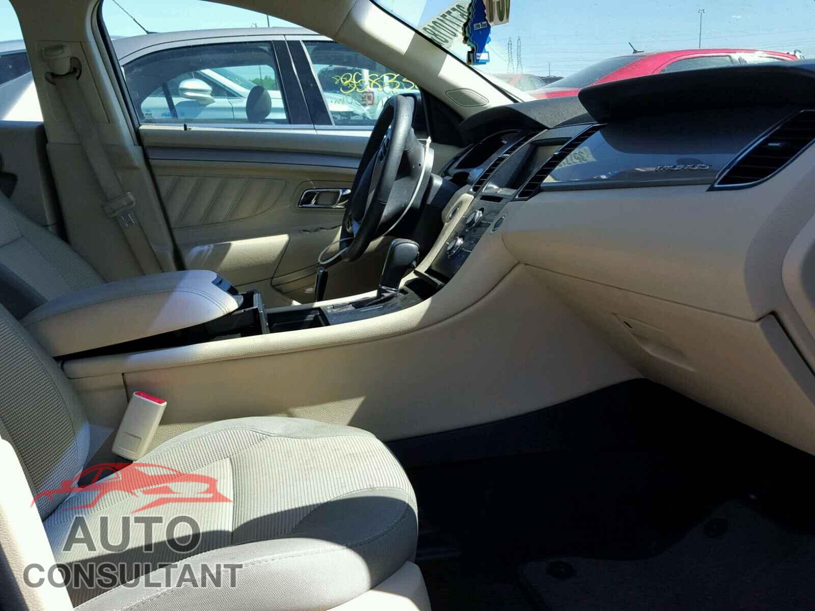 FORD TAURUS 2015 - 1FAHP2E83FG128876