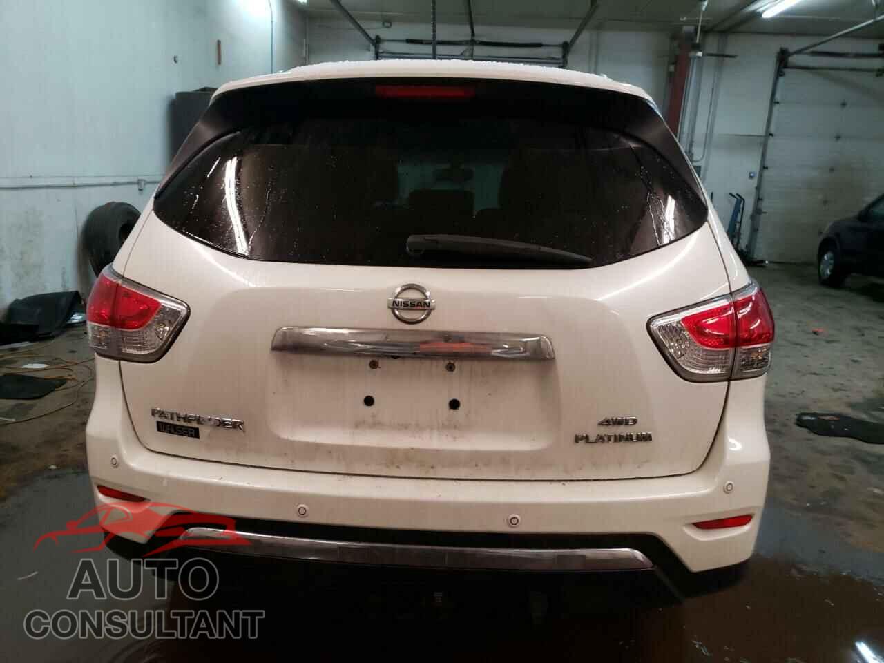 NISSAN PATHFINDER 2015 - 5N1AR2MM0FC670525
