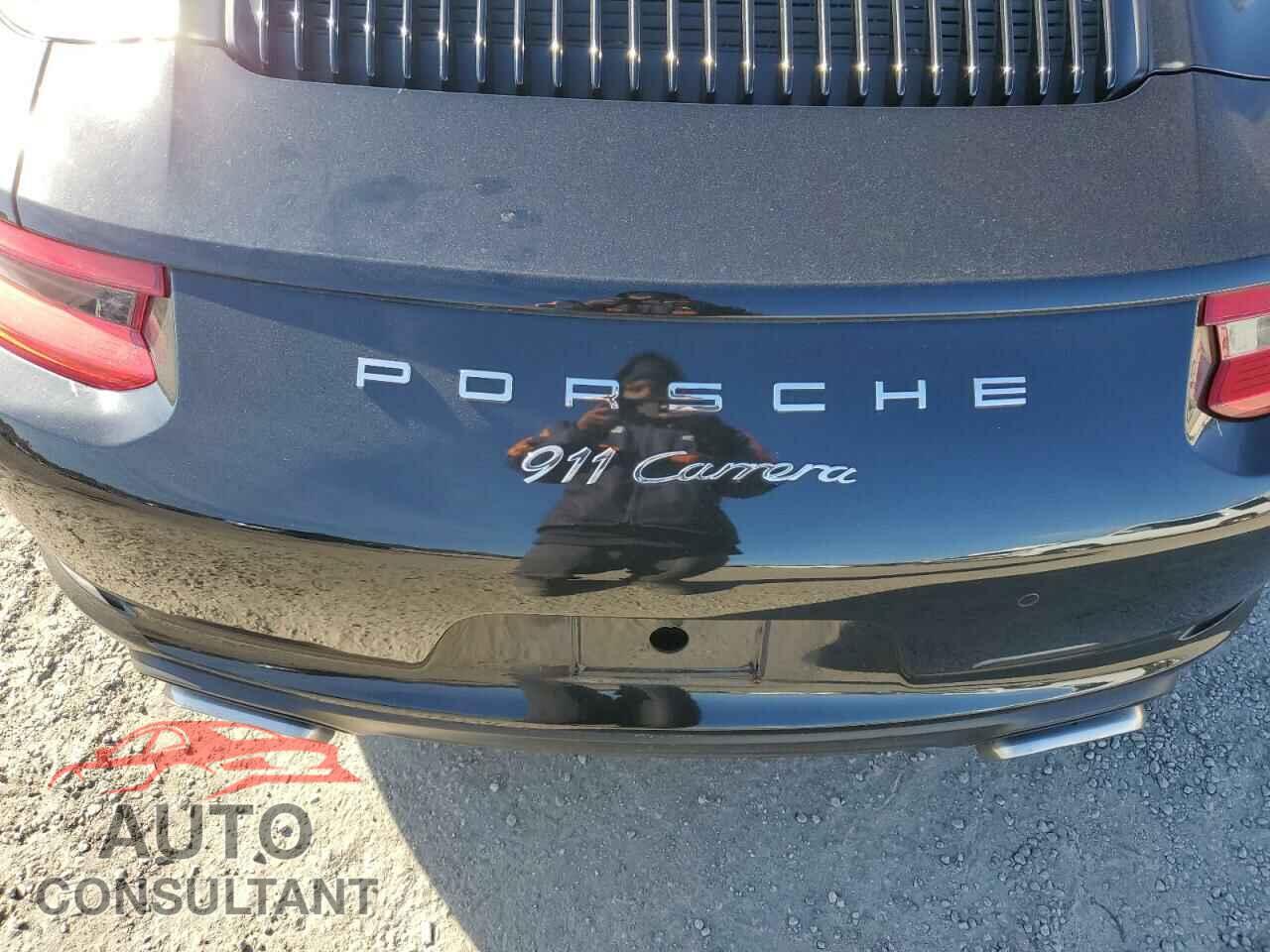 PORSCHE 911 2017 - WP0CA2A97HS142333