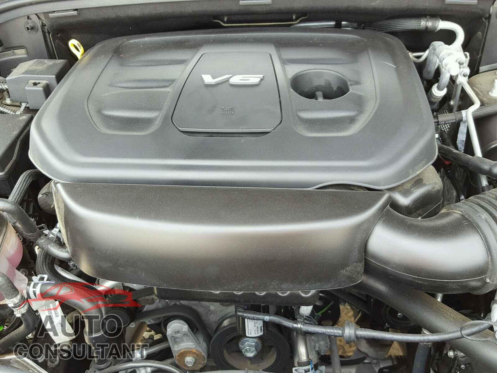 DODGE DURANGO SXT 2018 - 1C4RDHAG4JC279622
