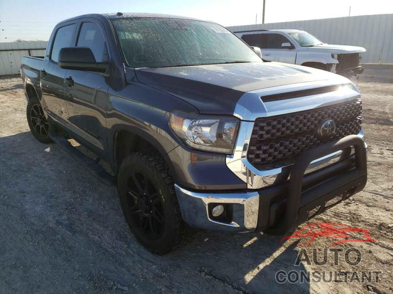 TOYOTA TUNDRA 2018 - 5TFEM5F18JX133492