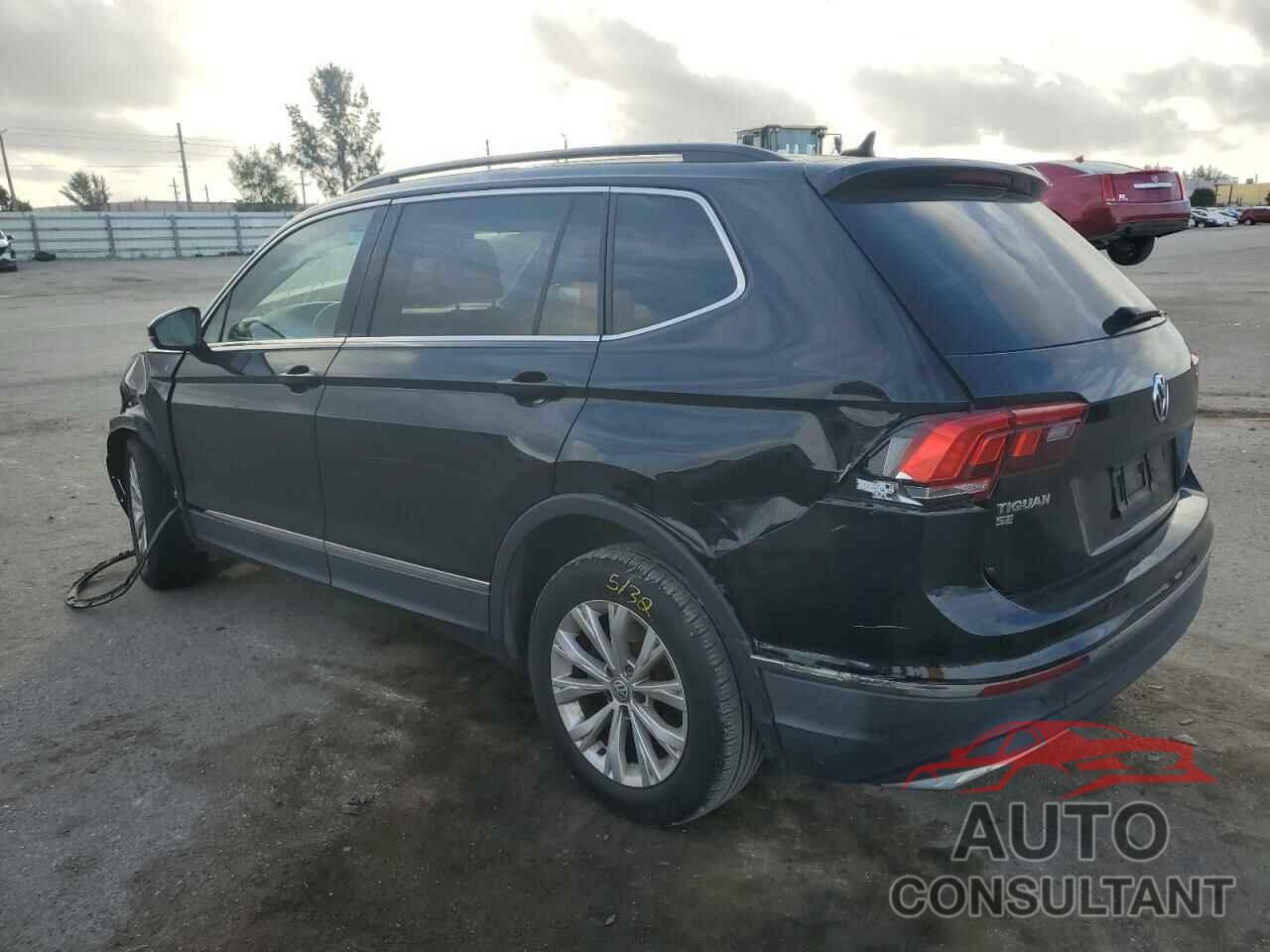 VOLKSWAGEN TIGUAN 2018 - 3VV2B7AX7JM062521