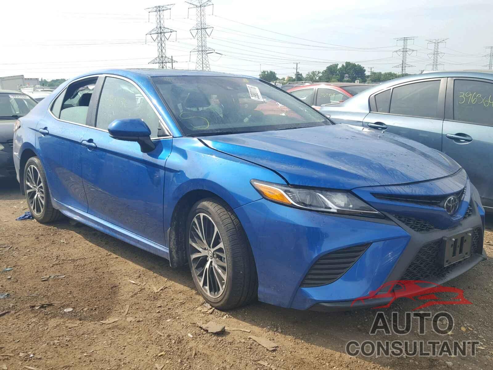 TOYOTA CAMRY 2018 - 4T1B11HK7JU099150