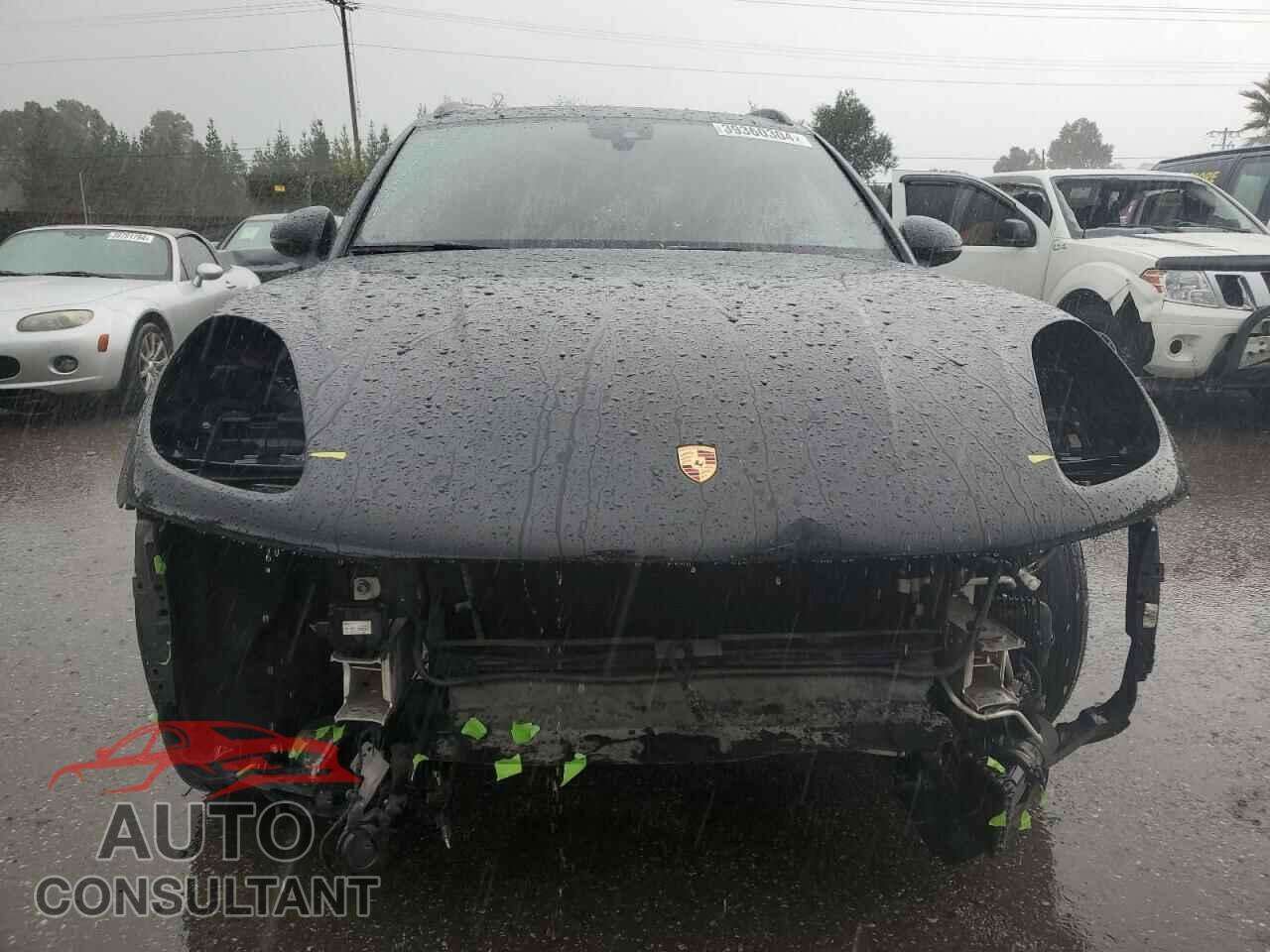 PORSCHE MACAN 2018 - WP1AA2A56JLB17409