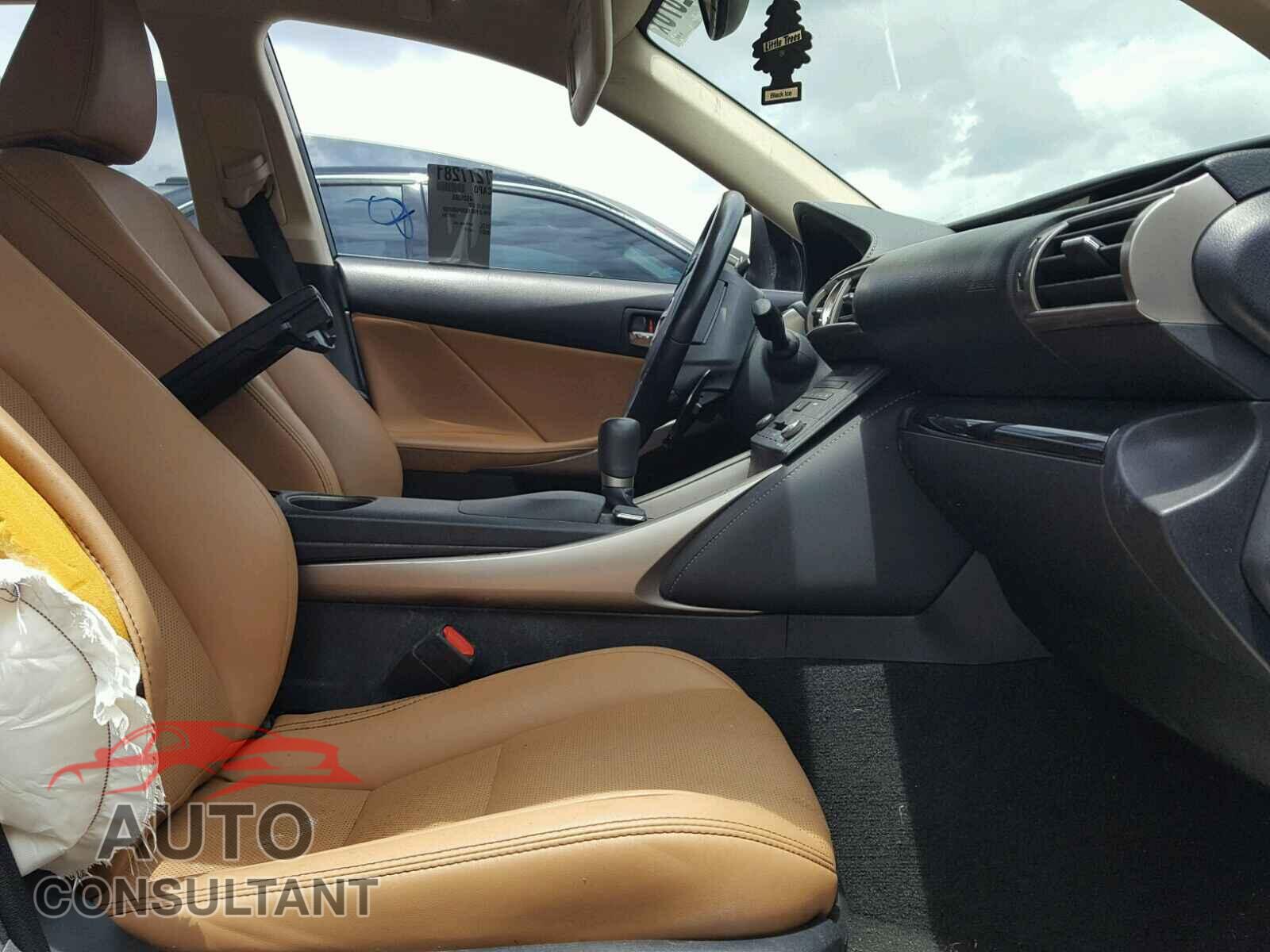 LEXUS IS250 2015 - JTHBF1D29F5063102