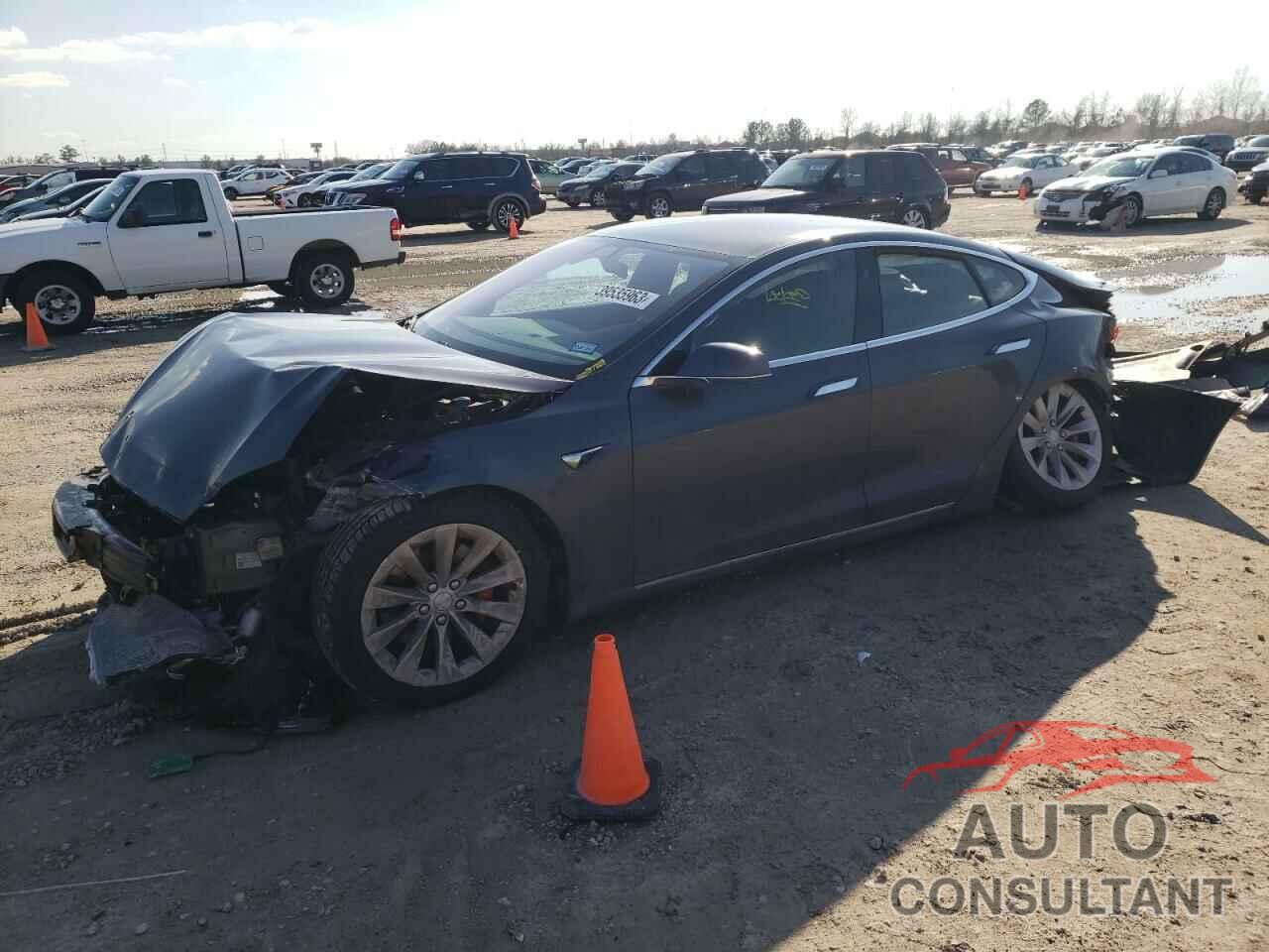 TESLA MODEL S 2019 - 5YJSA1E43KF330176