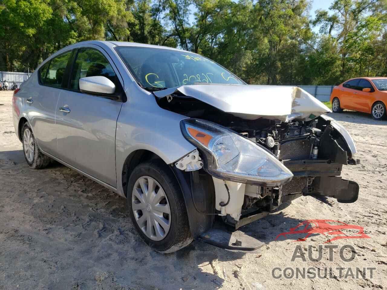 NISSAN VERSA 2018 - 3N1CN7AP5JK431756