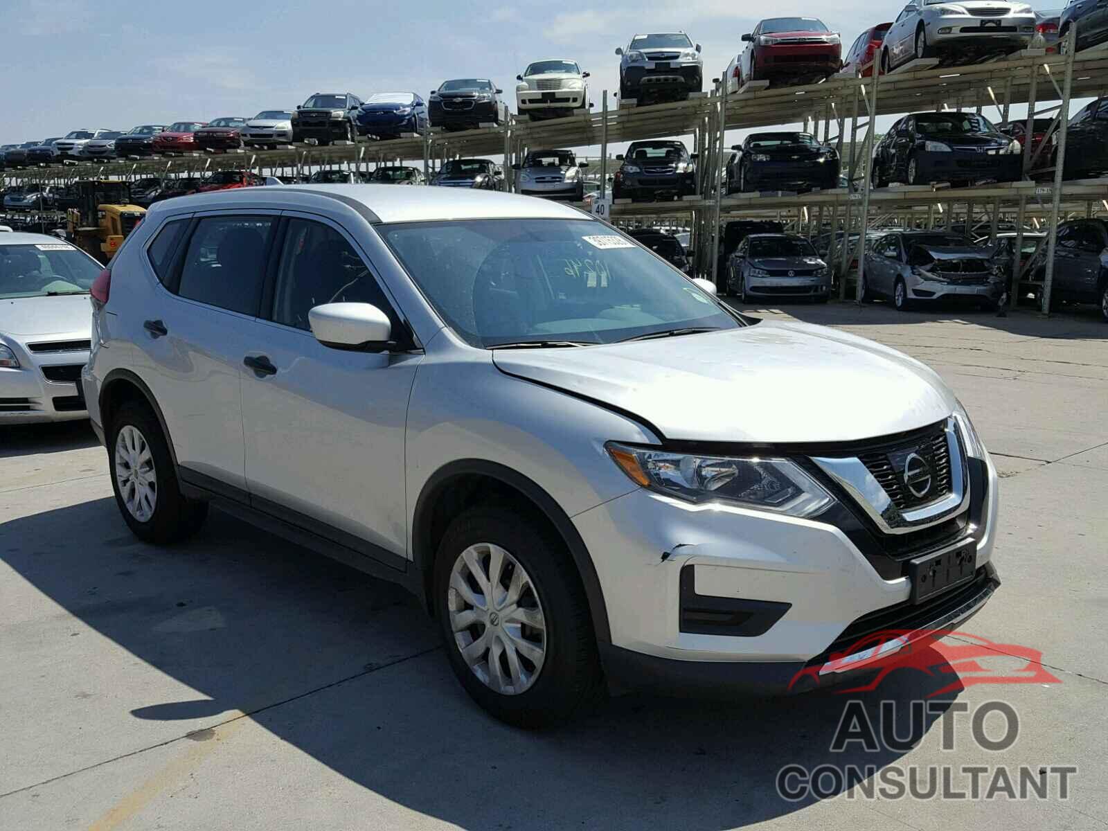 NISSAN ROGUE S 2017 - KNMAT2MVXHP587811