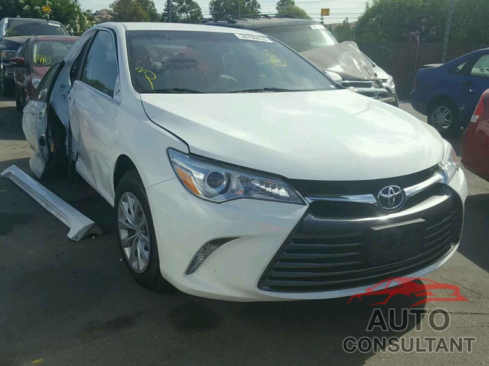 TOYOTA CAMRY 2015 - 4T4BF1FKXFR515466