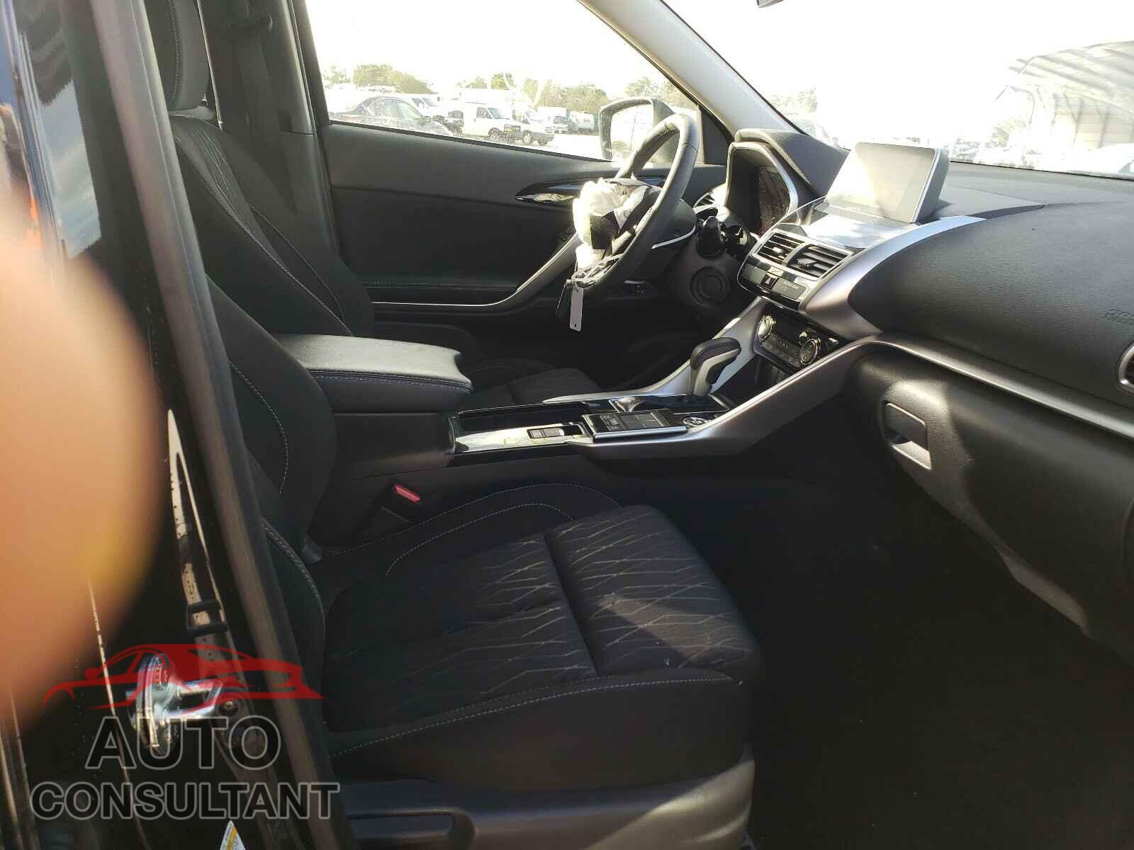 MITSUBISHI ECLIPSE 2018 - JA4AT5AA8JZ045145