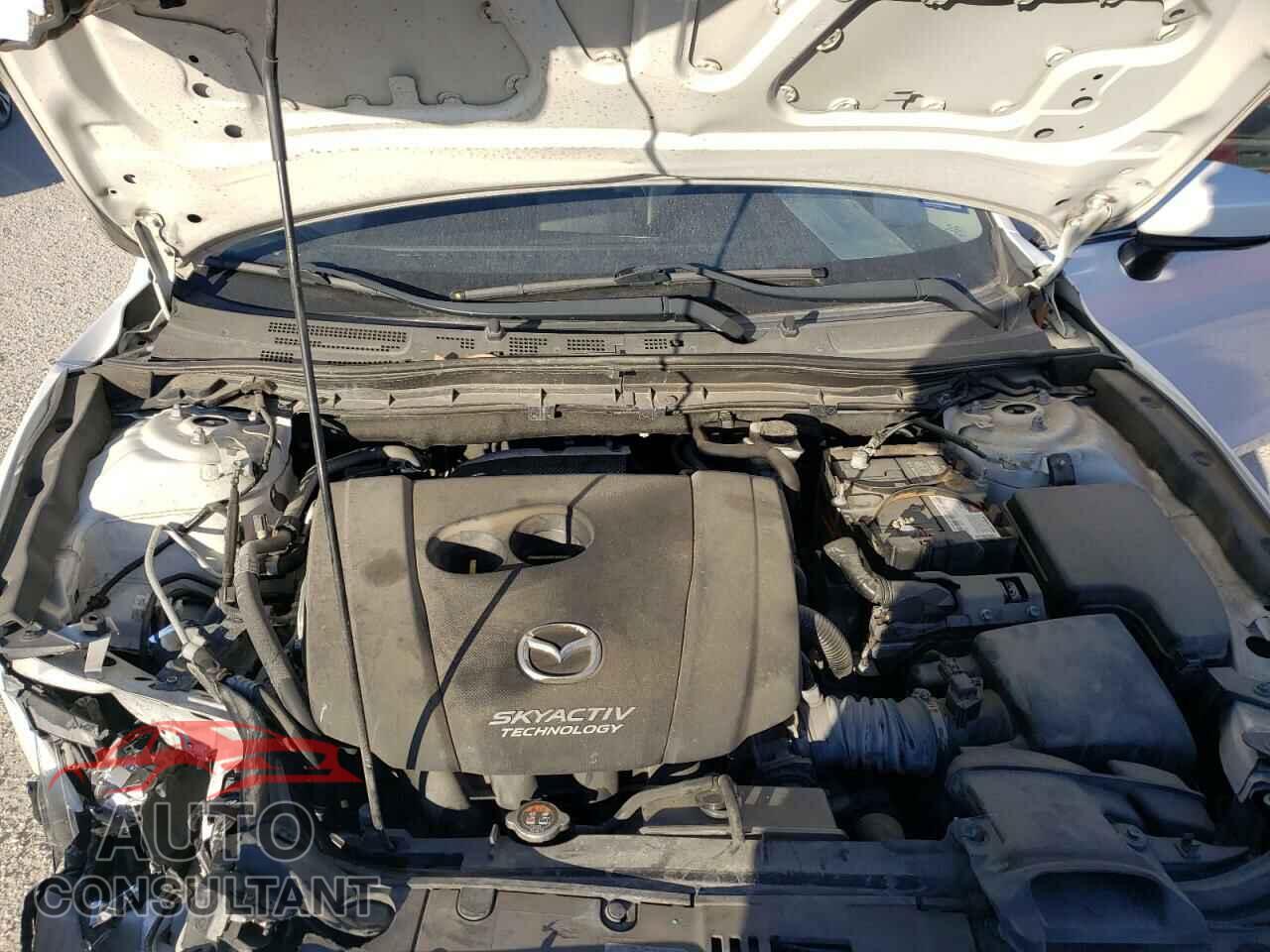 MAZDA 3 2017 - 3MZBN1L76HM127110