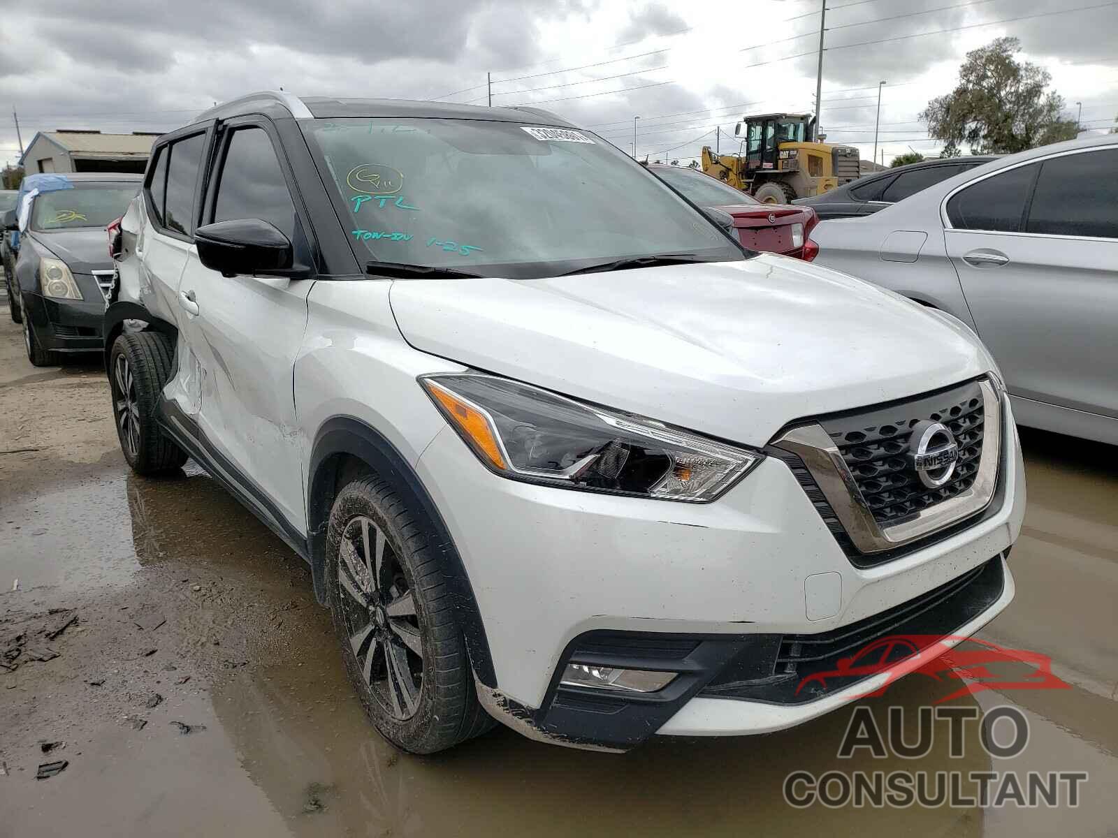 NISSAN KICKS 2018 - 3N1CP5CU1JL537312