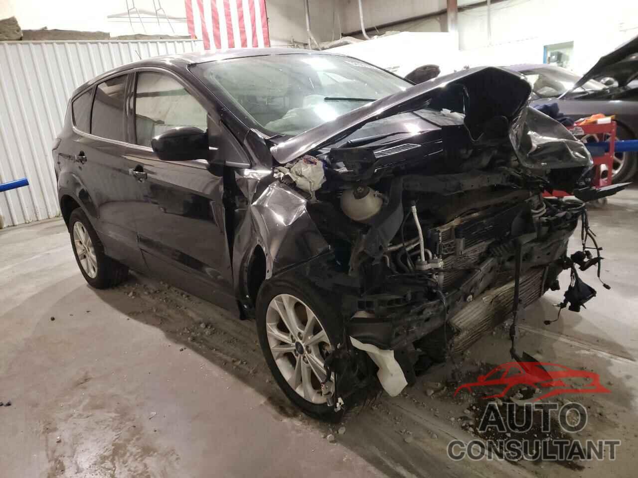 FORD ESCAPE 2017 - 1FMCU0G90HUA63430