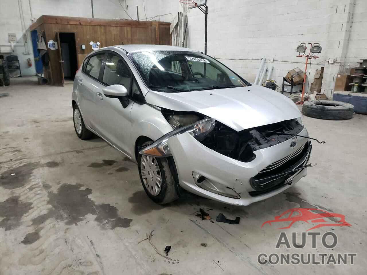 FORD FIESTA 2016 - 3FADP4TJ3GM172416