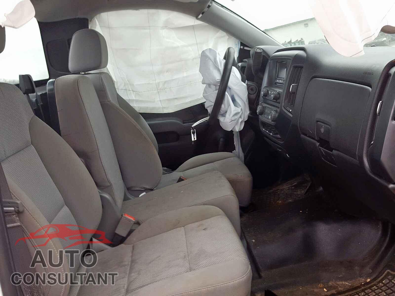 CHEVROLET SILVERADO 2015 - 1FA6P8THXH5250498
