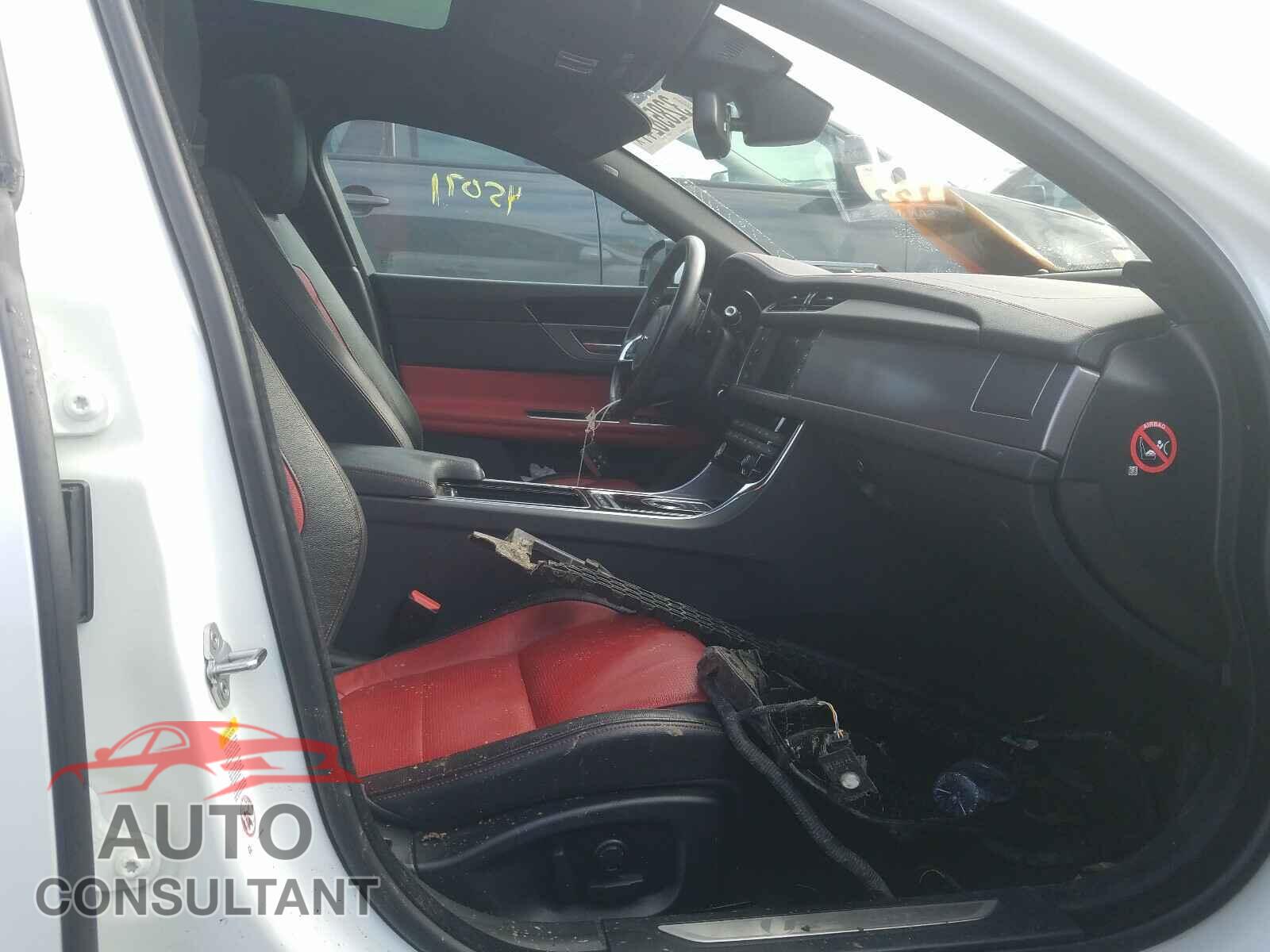 JAGUAR XF 2016 - SAJBF4BV1GCY17530