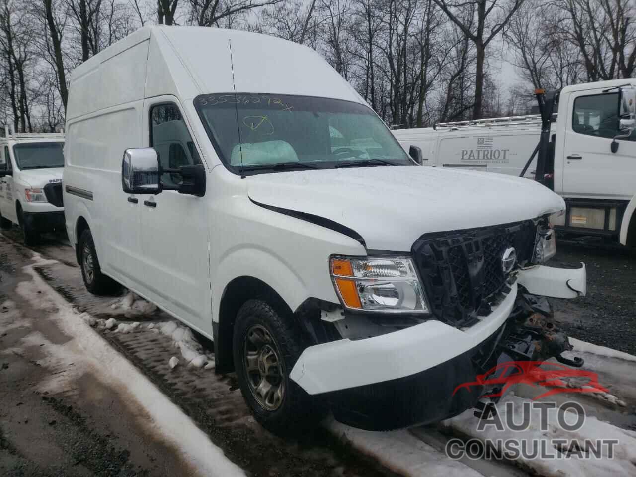 NISSAN NV 2017 - 1N6AF0LY5HN804780