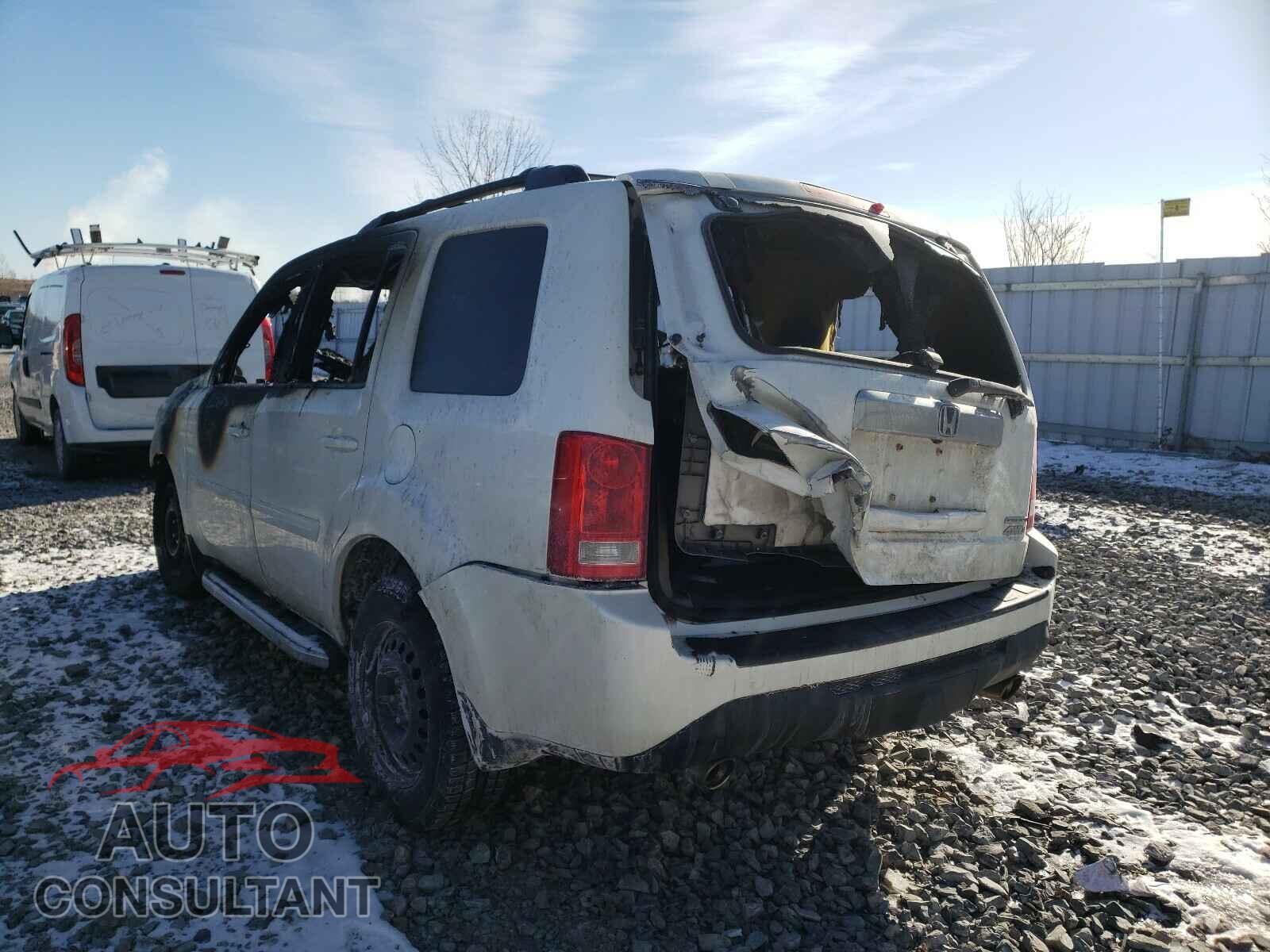 HONDA PILOT 2015 - 5NPE34AF1HH443182