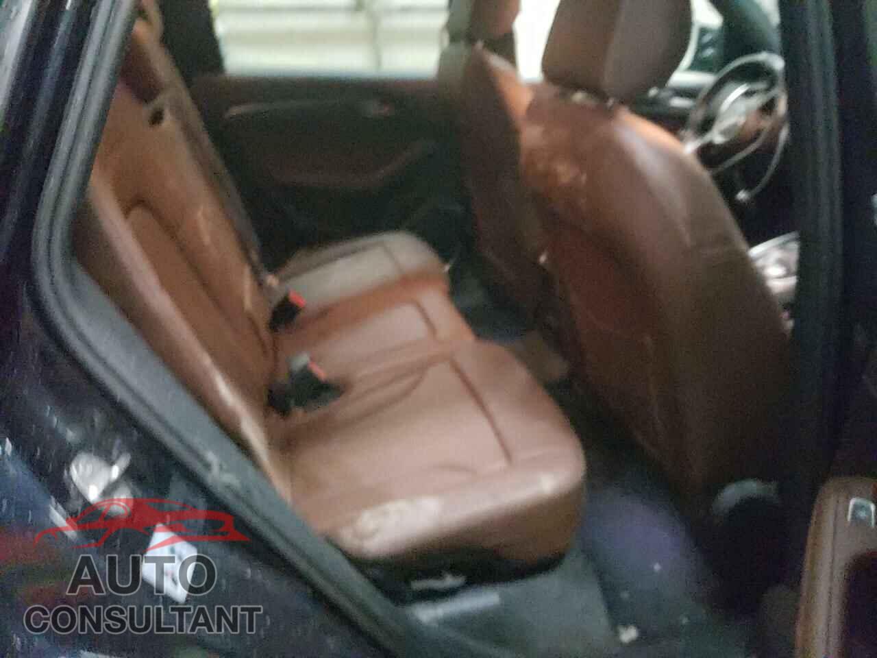 AUDI SQ5 2016 - 1HGCV2F38MA005122
