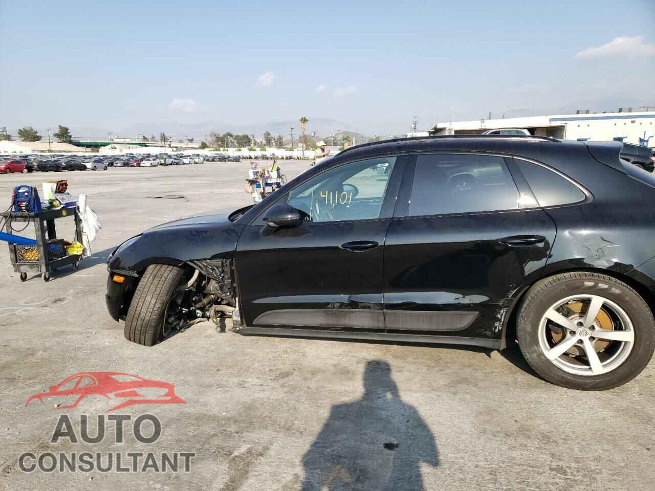 PORSCHE MACAN 2017 - WP1AA2A58HLB82966