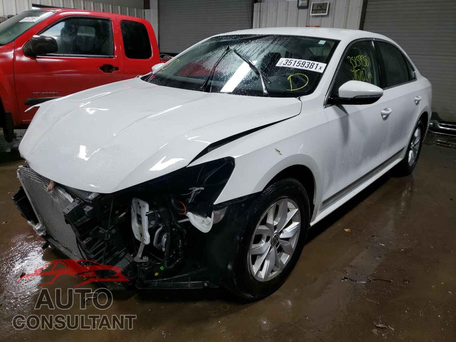 VOLKSWAGEN PASSAT 2017 - 1VWAT7A30HC067041