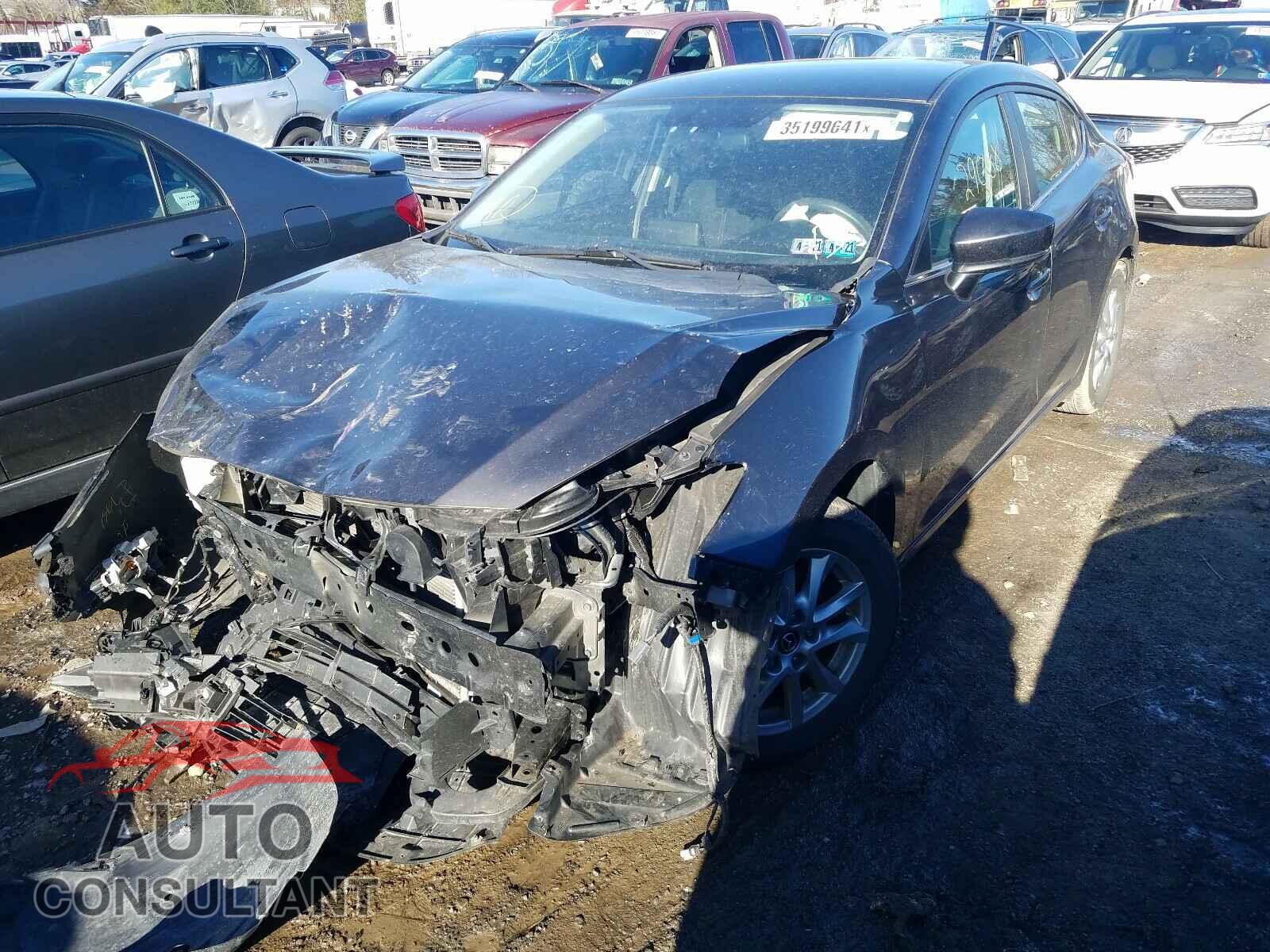 MAZDA 3 2017 - 3MZBN1U79HM132901