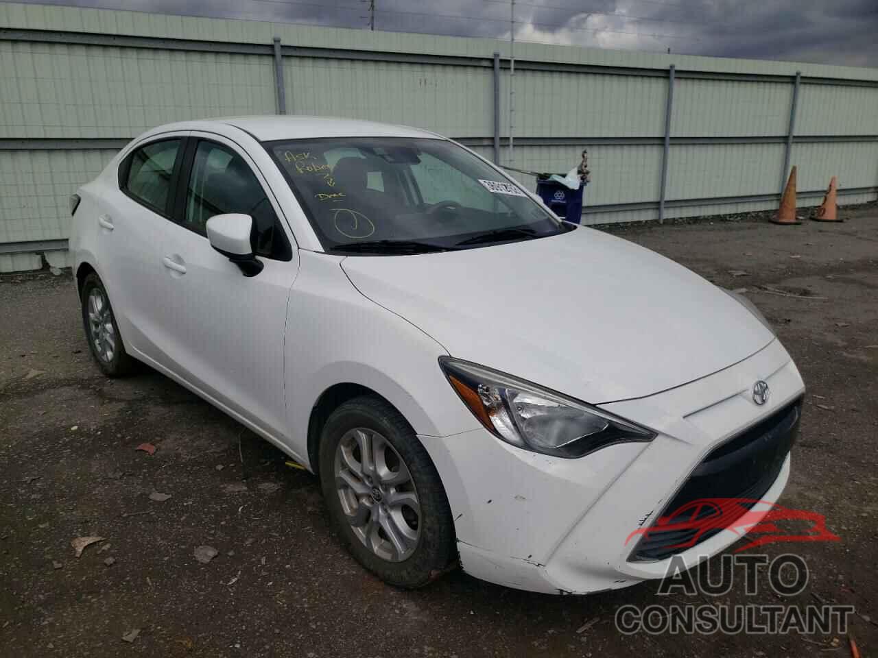 TOYOTA YARIS 2017 - 3MYDLBYV7HY152445