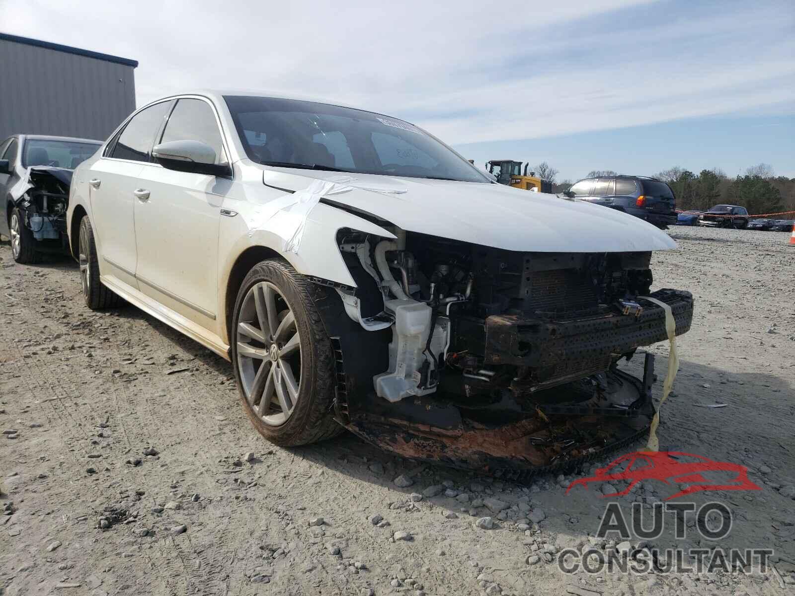 VOLKSWAGEN PASSAT 2017 - 1VWDT7A37HC031957