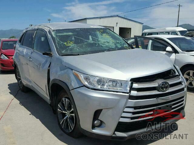 TOYOTA HIGHLANDER 2018 - 5TDBZRFH0JS812817