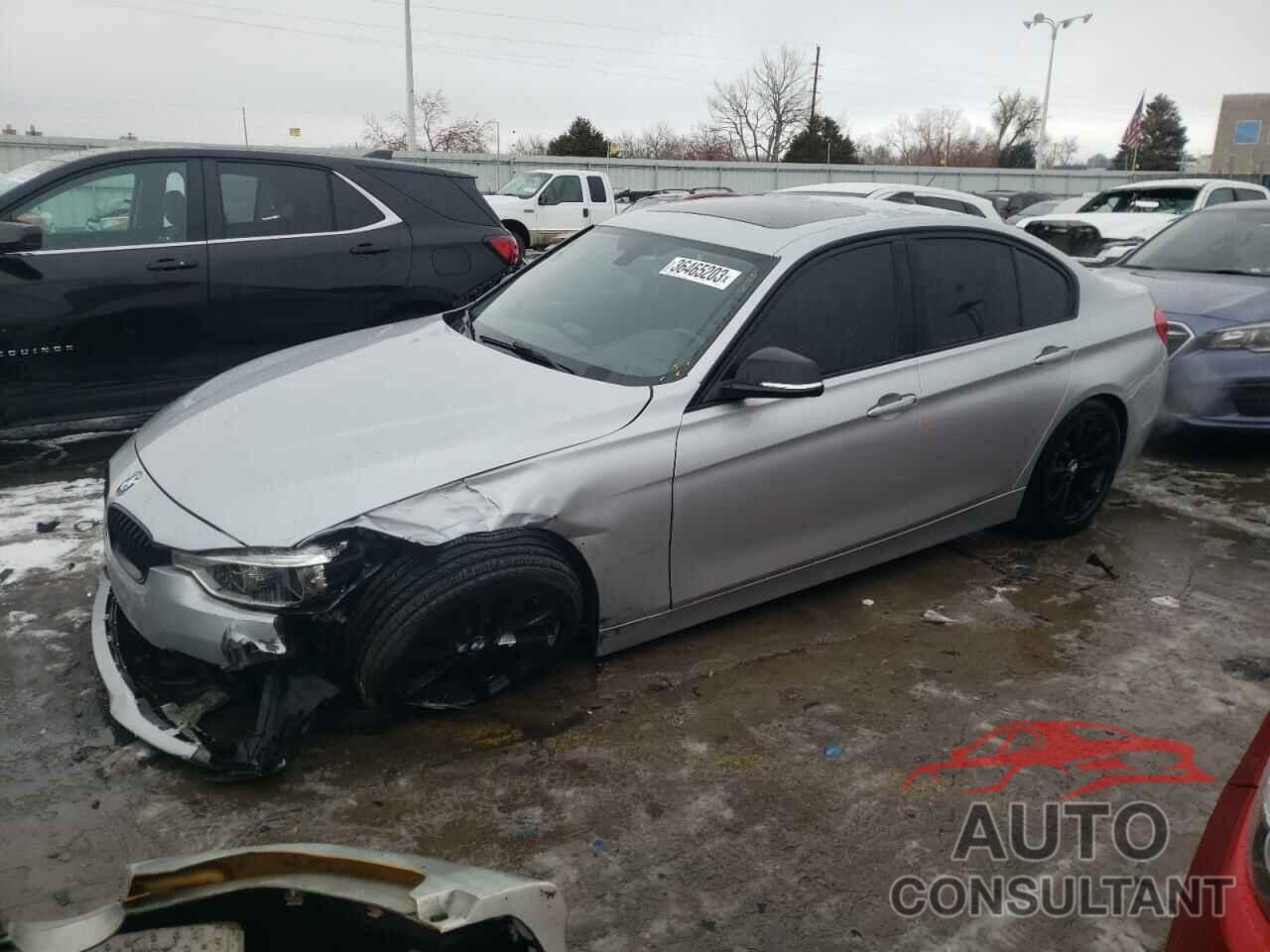 BMW 3 SERIES 2018 - WBA8E5G51JNU47828