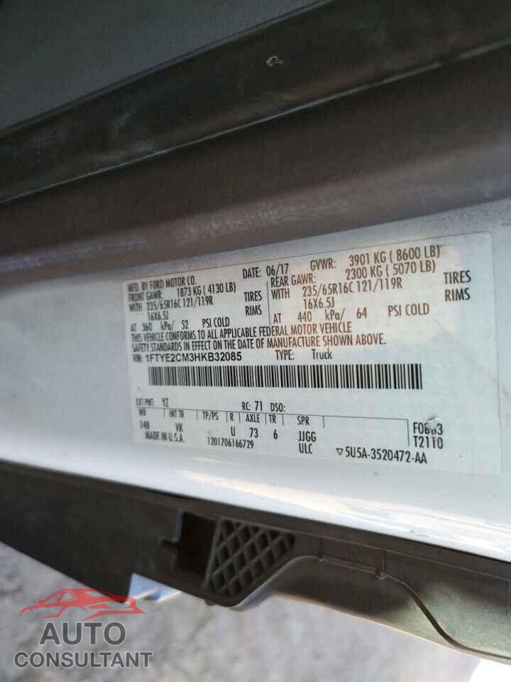 FORD TRANSIT CO 2017 - 1FTYE2CM3HKB32085