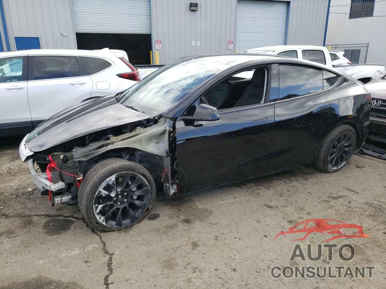 TESLA MODEL Y 2022 - 7SAYGDEE3NF553795