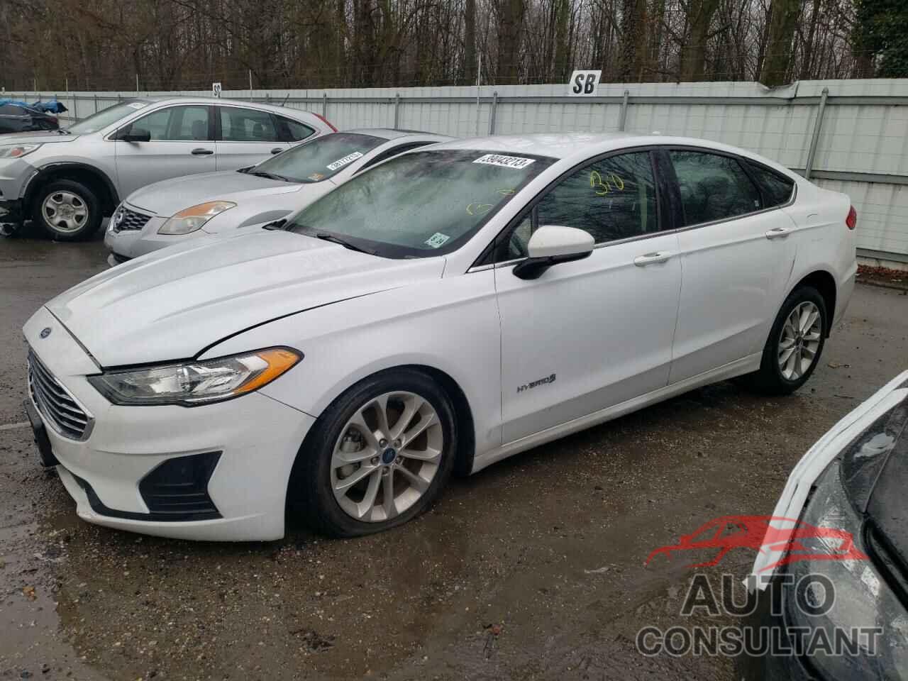 FORD FUSION 2019 - 3FA6P0LU2KR192731