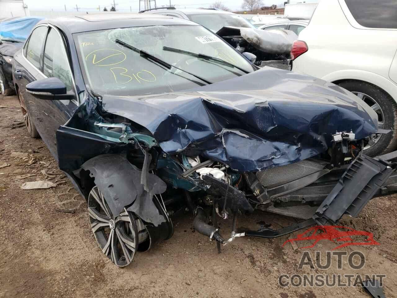 VOLKSWAGEN PASSAT 2021 - 1VWSA7A37MC002420