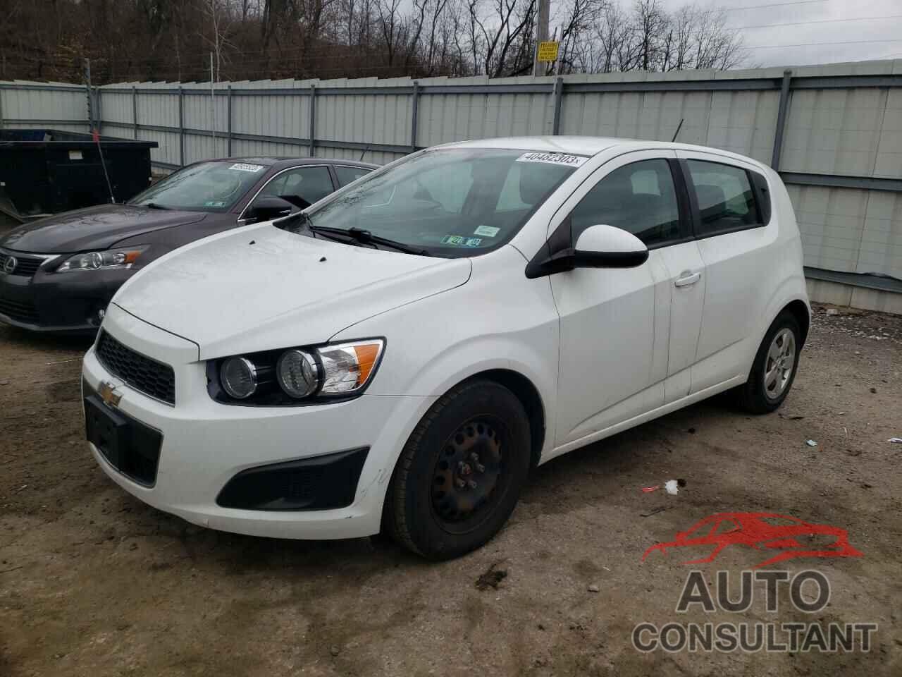 CHEVROLET SONIC 2016 - 1G1JA6SH3G4108938