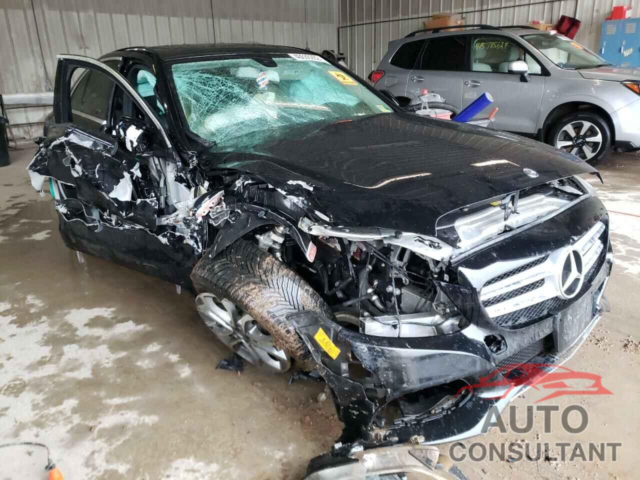 MERCEDES-BENZ C-CLASS 2018 - 55SWF4KB0JU239631
