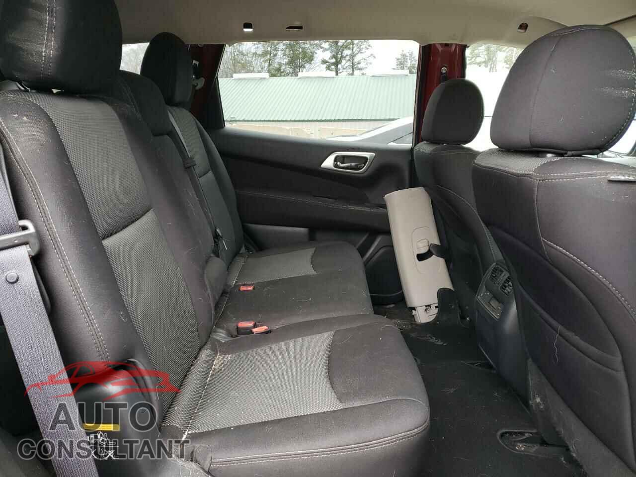 NISSAN PATHFINDER 2017 - 5N1DR2MM5HC698319