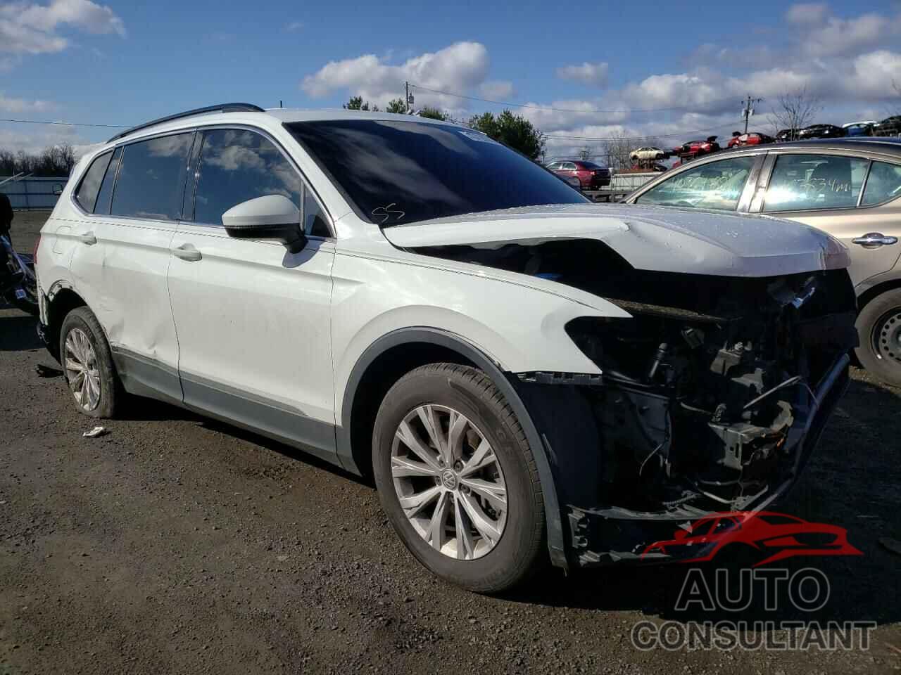 VOLKSWAGEN TIGUAN 2018 - 3VV3B7AX2JM074810