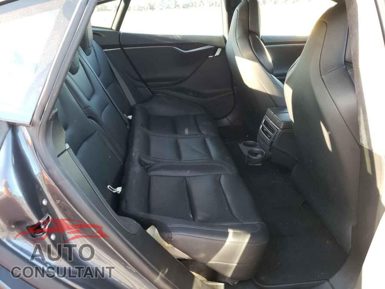 TESLA MODEL S 2019 - 5YJSA1E20KF308036