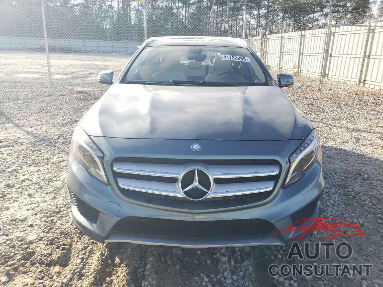 MERCEDES-BENZ GLA-CLASS 2015 - WDCTG4EBXFJ182474